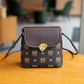 👜Damską torebkę crossbody z monogramem